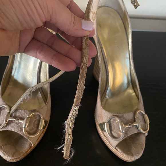 Gucci Beige GG Canvas Horsebit Open Toe Ankle Strap Platform Wedges Pump - Picture 6 of 15